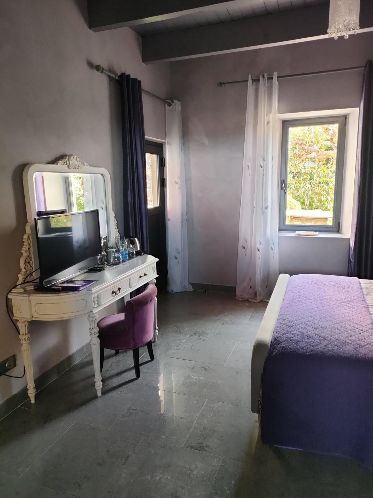 Maison D'Hotes Cote Cour Rasteau Room photo