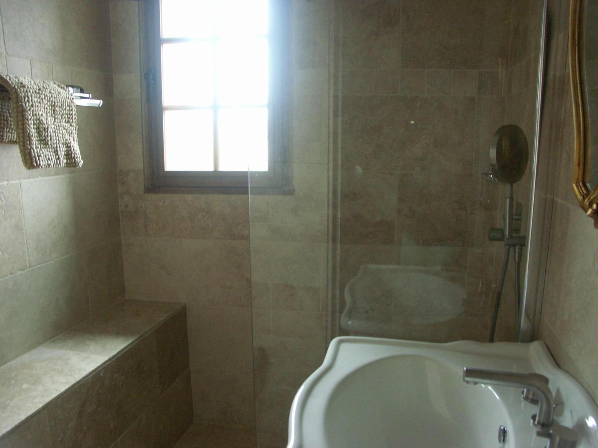 Maison D'Hotes Cote Cour Rasteau Room photo