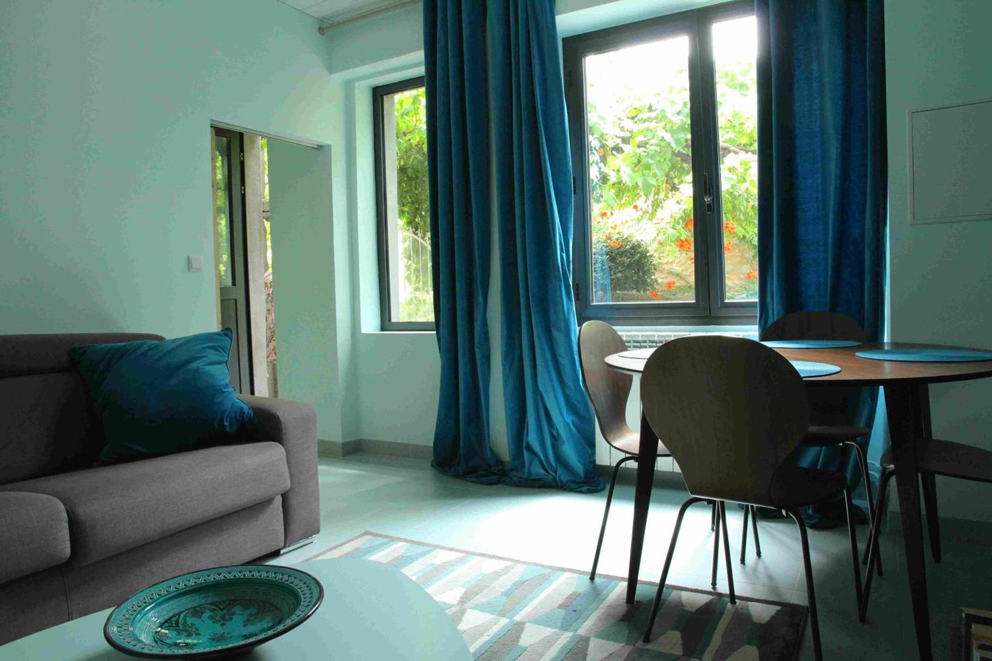 Maison D'Hotes Cote Cour Rasteau Room photo